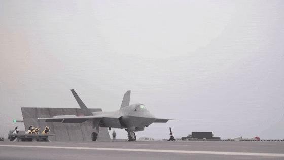 台媒热议福建舰成功弹射三款战机 海军转型里程碑